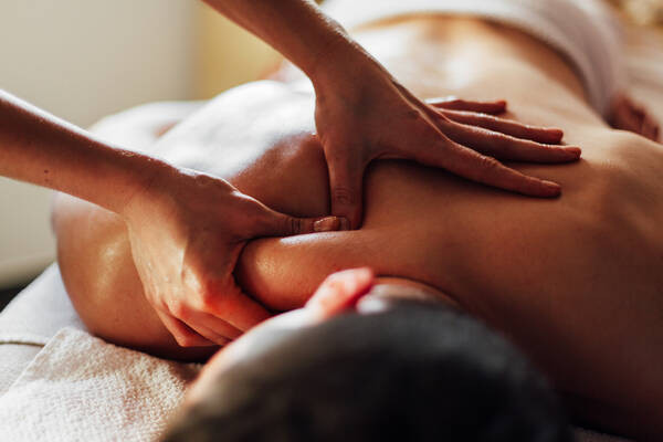 Vita-Signature-Ganzkörpermassage & Spa